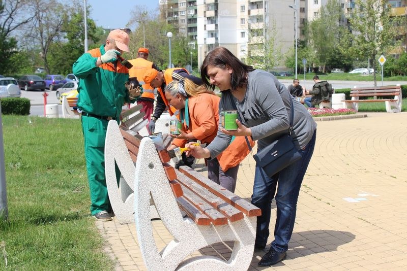 Обновиха един от най-хубавите паркове в Смирненски СНИМКИ