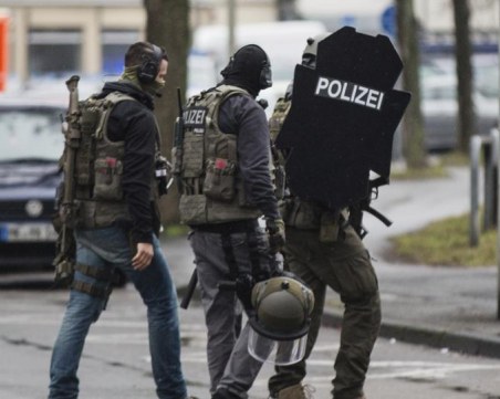 Евакуират хиляди души от Берлин заради бомба