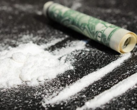 Във Великобритания можеш да си поръчаш кокаин толкова лесно, колкото и пица