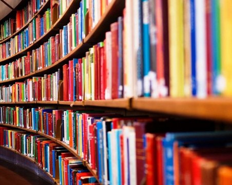 16 известни личности разкриват коя е любимата им книга