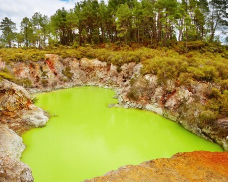 Банята на Дявола – езерото, до което няма да искате да се доближите