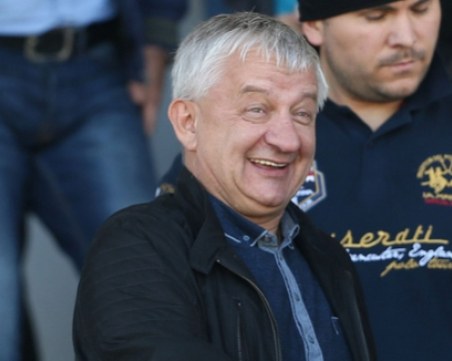 Култов Крушарски: Очаквам и гинеколог да се изкаже за Локомотив