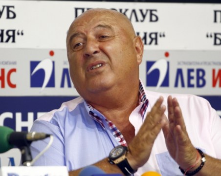 Венци отговори: Никой не е заплашвал играчи на Ботев
