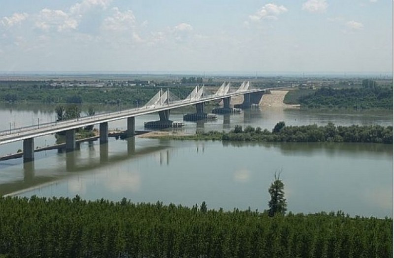 Китайци да строят Дунав мост 3, искат румънци, Борисов приема