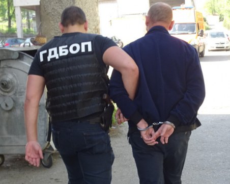 Повдигнаха обвинения на арестуваните инспектори от ДАИ, взимали по 1200 евро на ден