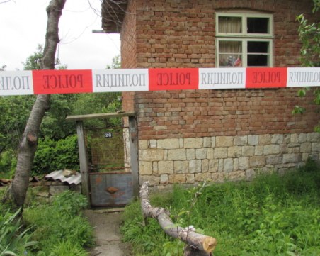 Мъж укривал 3 години смъртта на майка си, за да взима пенсията й