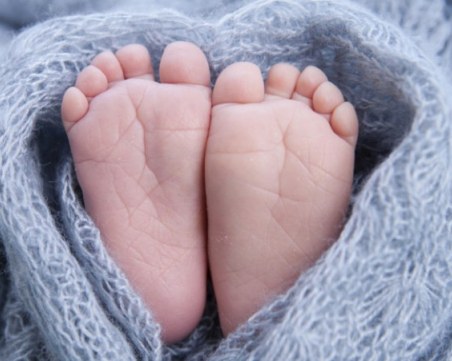 Родители едва не убиха бебето си с марихуана