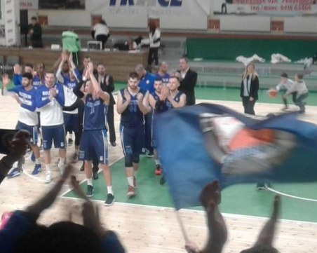 Само един проблем за Академик Бултекс 99 преди първия мач на истината