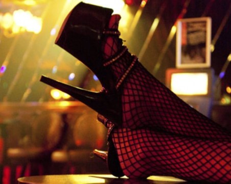 Труп на българка, с 16 прободни рани, откриха в Полша