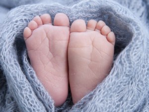 Родители едва не убиха бебето си с марихуана