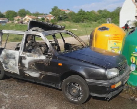 Газова бутилка в голф се взриви на метри от жилищен блок ВИДЕО