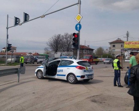 Тежка катастрофа затвори път край Пловдив, изпращат полицаи към мястото