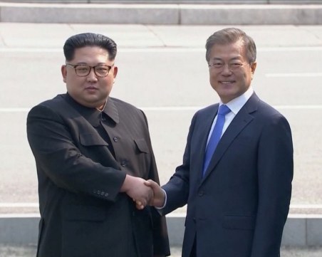 Започна историческата среща между лидерите на Северна и Южна Корея