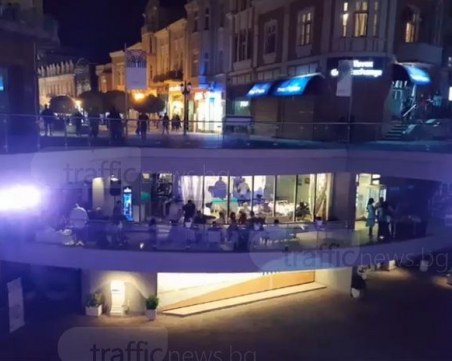 Люта чалга кънти от Римския стадион в Пловдив ВИДЕО