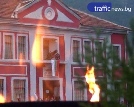 Българи от цялата страна почетоха героите на Клисура ВИДЕО