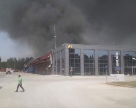 Токсичен пожар в Ксанти, може да евакуират жителите на града