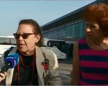 Туристи изживяха кошмарна нощ на магистрала - свършило горивото в автобуса