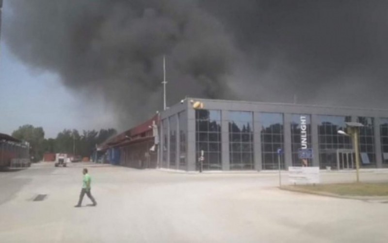 Токсичен пожар в Ксанти, може да евакуират жителите на града