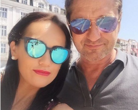 Джерард Бътлър се разходи по Главната улица на Пловдив СНИМКИ