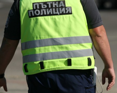 Истински абсурд в системата на КАТ: Плащаш си глобата, но пак си длъжник