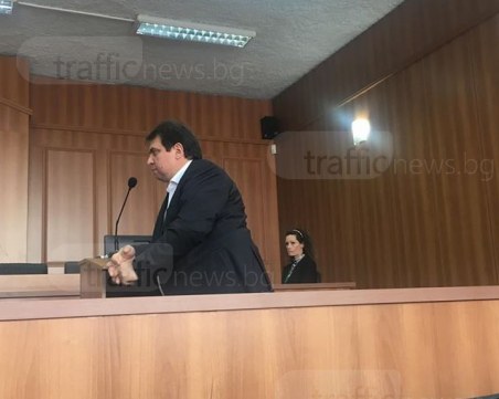 Съдят ЧСИ Атанас Атанасов по съкратената процедура