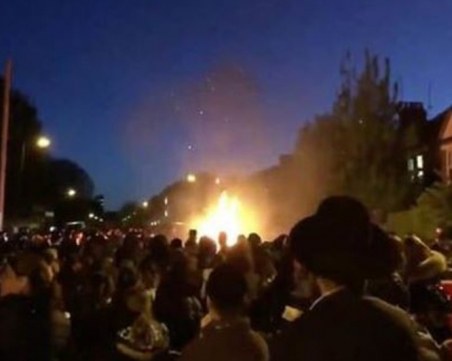 Взрив избухна в Лондон по време на еврейски празник, десетки са ранени СНИМКИ