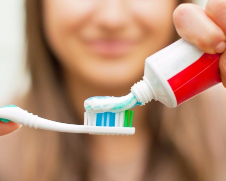 Десет приложения на пастата за зъби, за които не подозирате