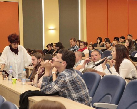 Млади учени от Пловдив защитават реферати по актуални биомедицински проблеми