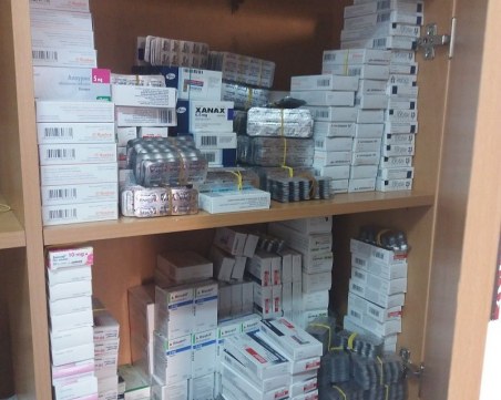 Разбиха канал за трафик на наркотични лекарства