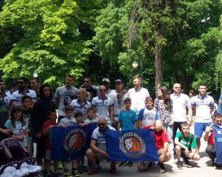 Академик Бултекс 99 загря за Балкан с голям баскетболен купон СНИМКИ