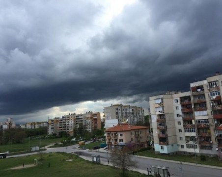 Дъжд, гръмотевици и градушки за Гергьовден