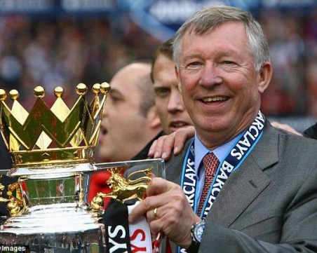 Инсулт покоси великия сър Алекс, оперираха го по спешност