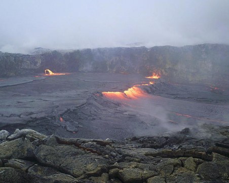 След вулкана: Силни земетресения удариха хавайските острови СНИМКИ