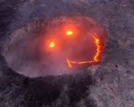 Вулканът Килауеа продължава да бълва лава