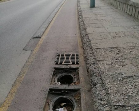 Опасност за колоездачите в Пловдив: Зейнали шахти дебнат за жертви СНИМКИ