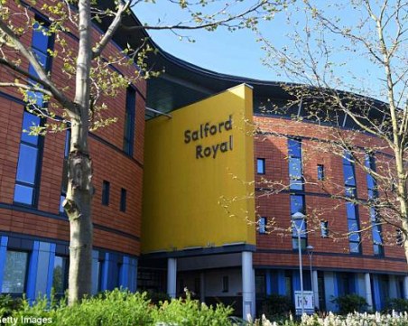 Добри новини за сър Алекс след операцията