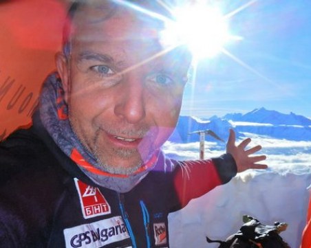 Шанс за Боян! Непал дава хеликоптер за издирването на нашия алпинист