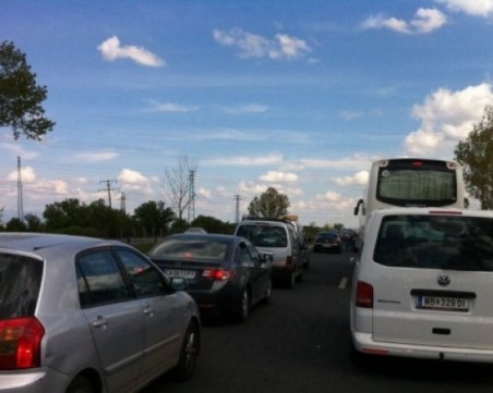 Верижна катастрофа блокира пътя за Слънчев бряг