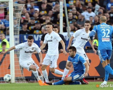 Купа за Славия, бял кошмар за Левски