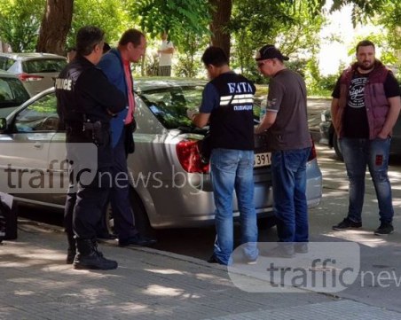 Очевидец на зрелищния арест в Пловдив: Спецполицаи засякоха колите, у двамата имаше много пари ВИДЕО