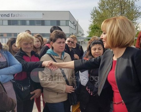 Омбудсманът отново в Пловдив, за да се срещне с шивачки, останали без заплати