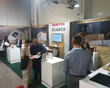 Пловдивски магазин показа новата мода при мивките