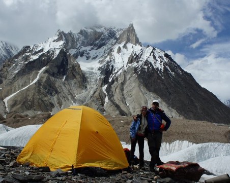 Жената на Боян с нов сърцераздирателен пост, насочват сателит към склоновете на върха