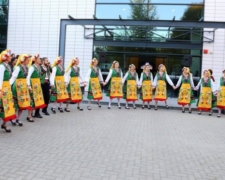 Чуждестранни студенти казват български стихотворения днес в Пловдив