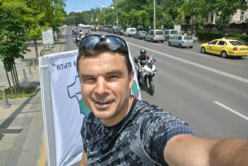 Човекът-паяк ще плати 100 хил. лв. за издирването на Боян Петров с хеликоптер