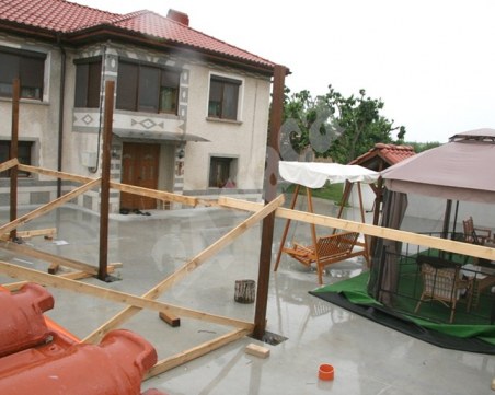 Луксозна хасиенда - домът на арестувания директор от Здравната каса в Пловдив