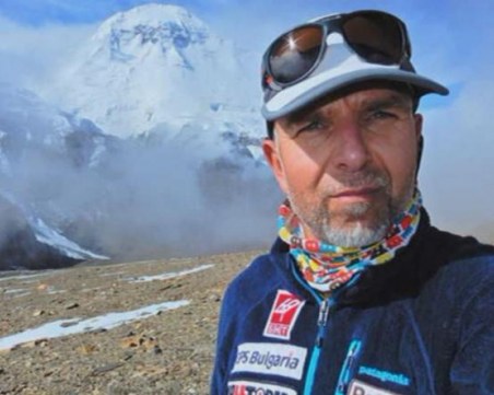 Най-накрая! Три хеликоптера излетяха да търсят Боян Петров