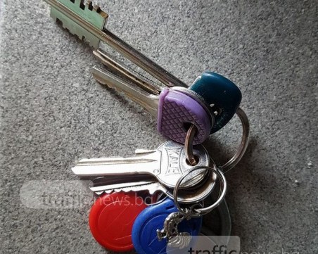 Пловдивчанка намери ключове в центъра на града! Очаква собственика им СНИМКА