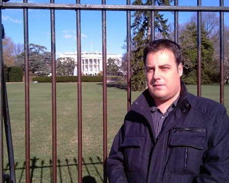 Скандал пред Вижън: Бивш депутат влезе в разпра с пловдивчанка, тя е в болница