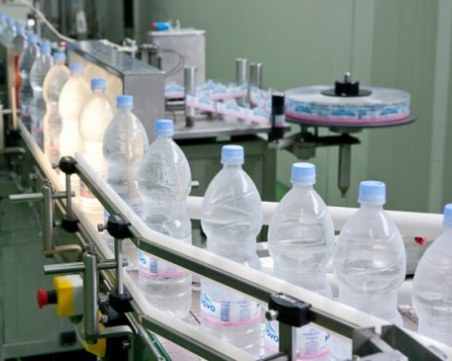 Чети етикета, II част: Как се добива изворна вода 